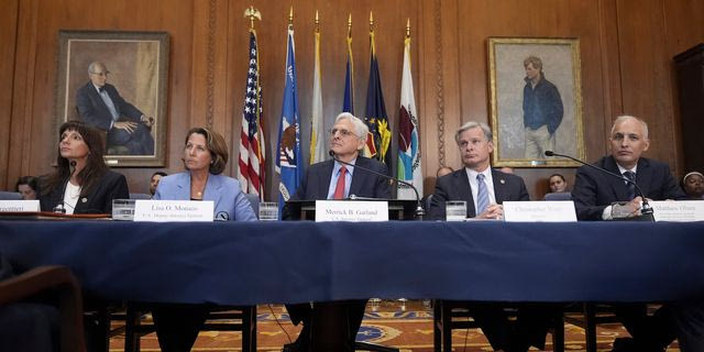 ΗΠΑ: Κυρώσεις σε στελέχη της ρωσικής τηλεόρασης για “εκστρατεία επιρροής” στις εκλογές