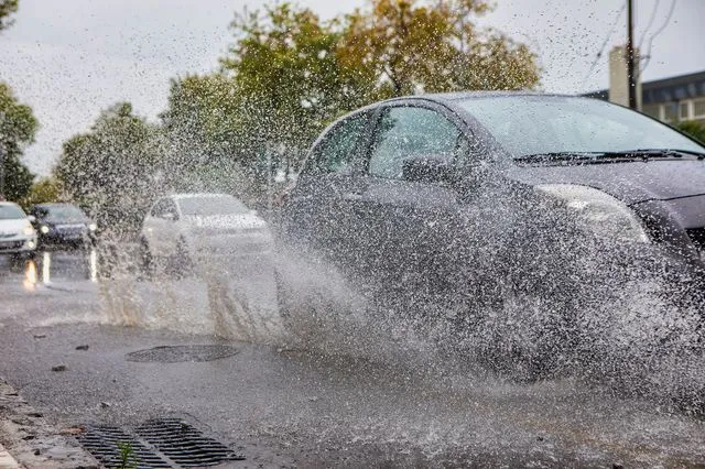 Βροχόπτωση (Φωτογραφία αρχείου)