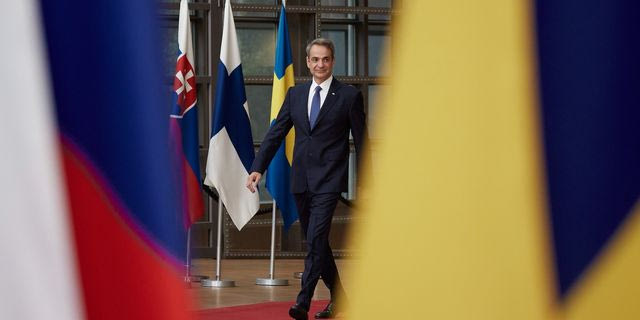 Μητσοτάκης: Αυστηρή φύλαξη των συνόρων, επιστροφή μεταναστών στις χώρες προέλευσης