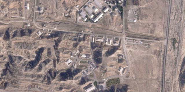 Δορυφορική εικόνα από το Planet Labs PBC δείχνει κατεστραμμένα κτίρια στη στρατιωτική βάση Parchin του Ιράν έξω από την Τεχεράνη