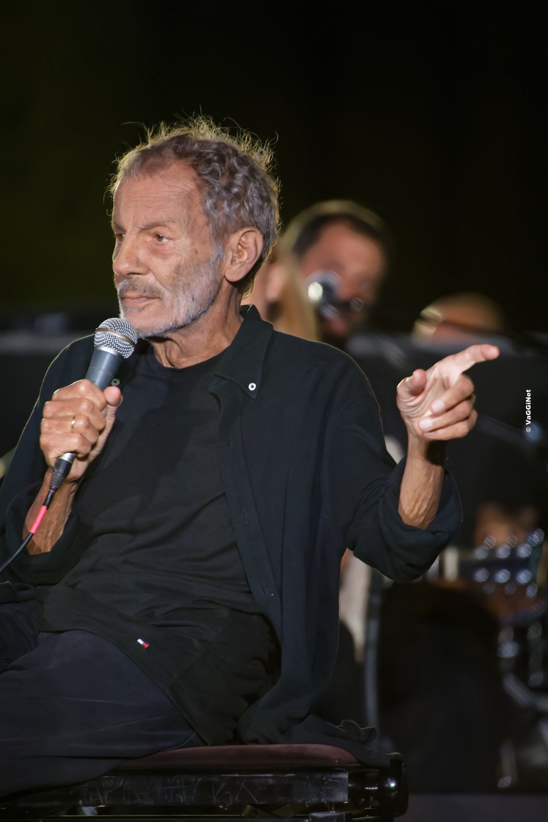 Ο Σταύρος Ξαρχάκος