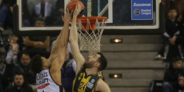 ΑΕΚ Betsson: Κάκωση ο Κουζέλογλου, θα υποβληθεί σε μαγνητική στην Αθήνα