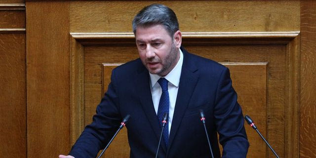 ΟΠΕΚΕΠΕ: Το ΠΑΣΟΚ παίζει σκληρό ροκ και ζητά αποπομπές υπουργών