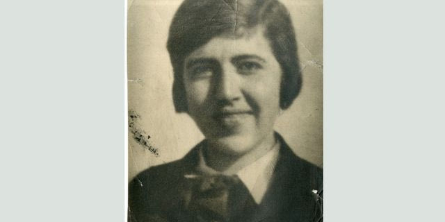 Η Ηλέκτρα Αποστόλου