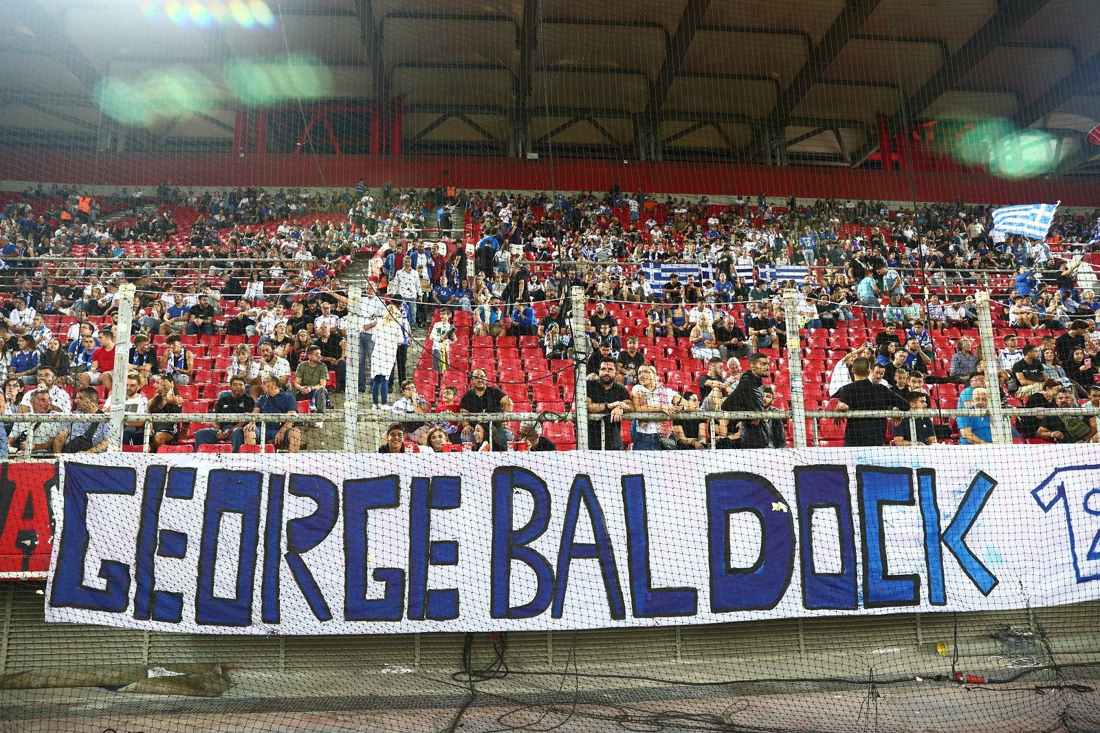 Πανό για τον Baldock