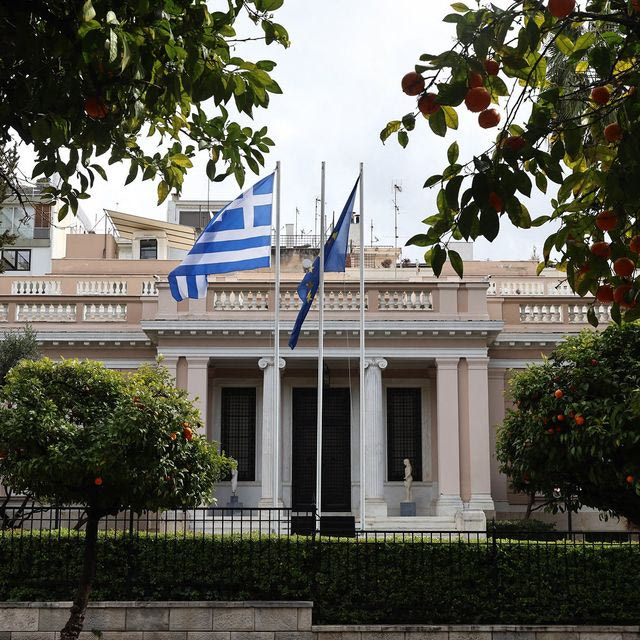 Η έκθεση Τυχεροπούλου δεν “λυτρώνει” το Μαξίμου