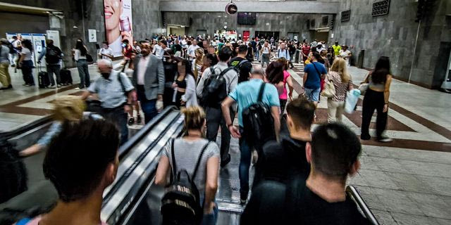 Μετρό: Τι λέει η ΣΤΑ.ΣΥ. για το χάος στο Σύνταγμα