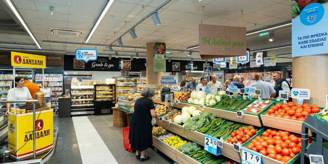 Η ΑΒ Βασιλόπουλος ενισχύει τους τοπικούς παραγωγούς με στρατηγικές συνεργασίες σε όλη την Κρήτη