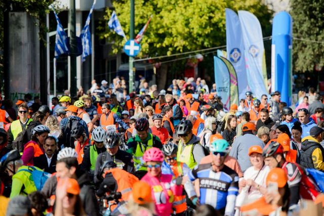 28ος Ποδηλατικός Γύρος της Αθήνας: Περισσότεροι από 6.500 ποδηλάτες πλημμύρισαν τους δρόμους της πόλης