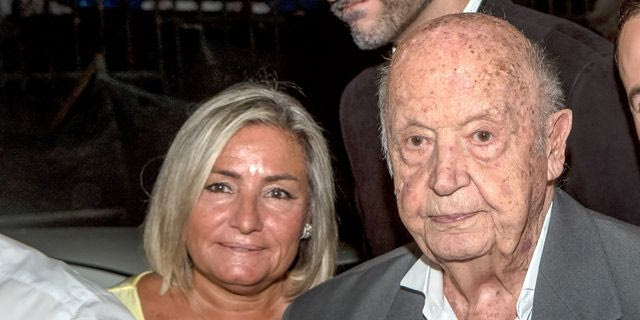 Ο Μίμης Πλέσσας και η σύζυγός του