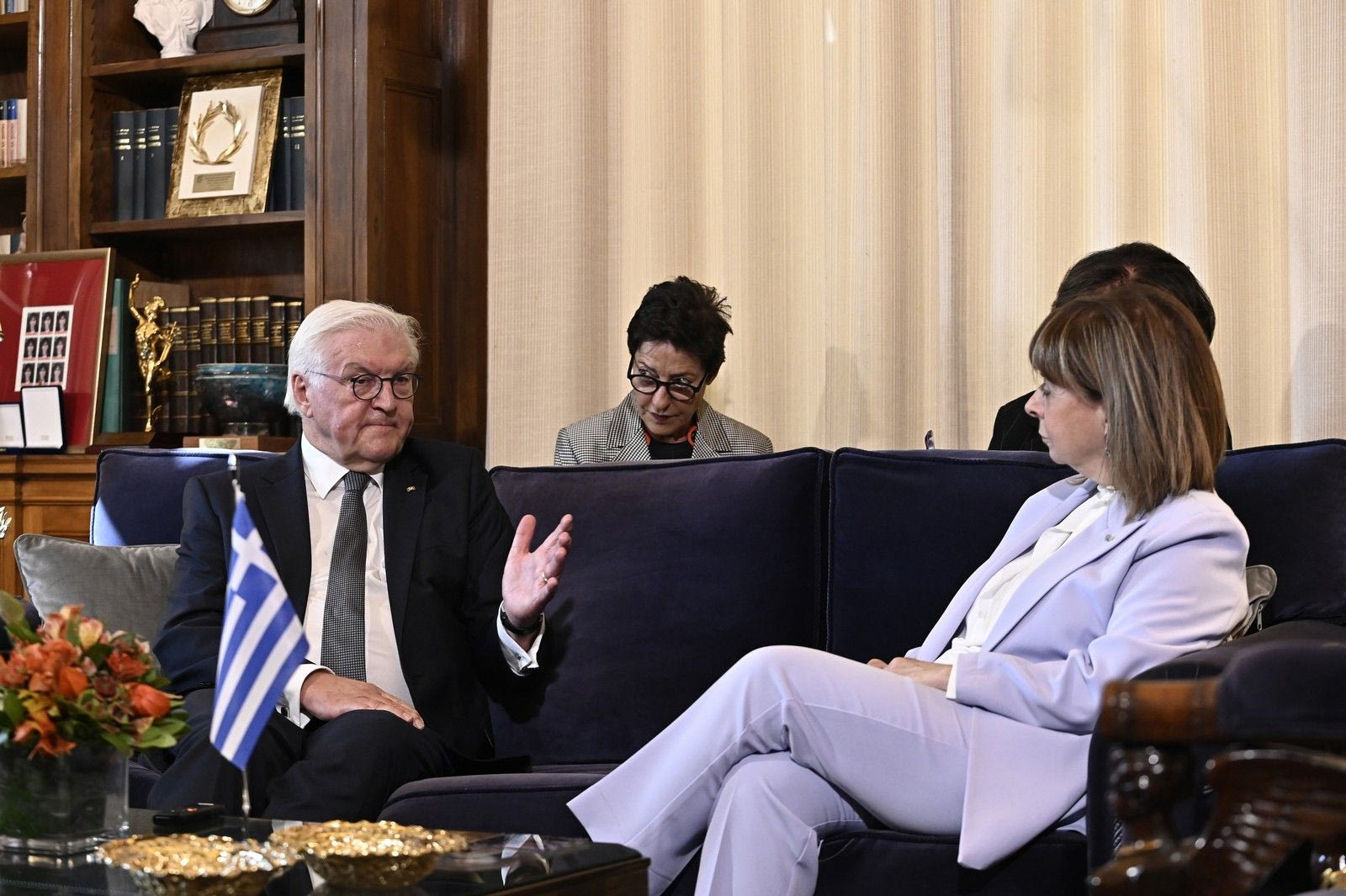 Συνάντηση Σταϊνμάιερ - Σακελλαροπούλου