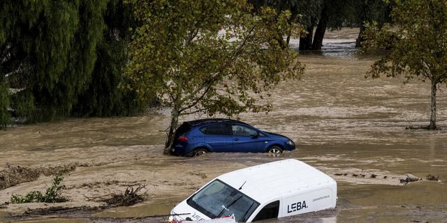 Καταστροφικές πλημμύρες στην Ισπανία - Δεκάδες νεκροί