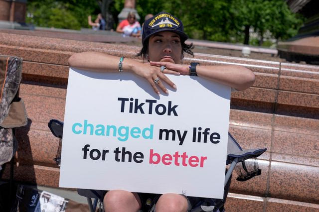 Οι Gen Z που βγάζουν εκατομμύρια μέσα από το TikTok