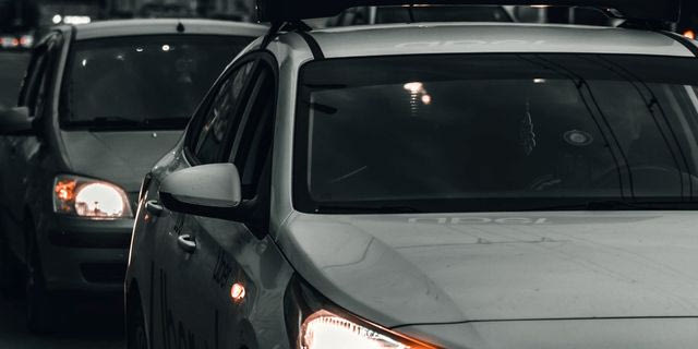 Uber for Teens: Η νέα υπηρεσία για ασφαλείς μετακινήσεις εφήβων