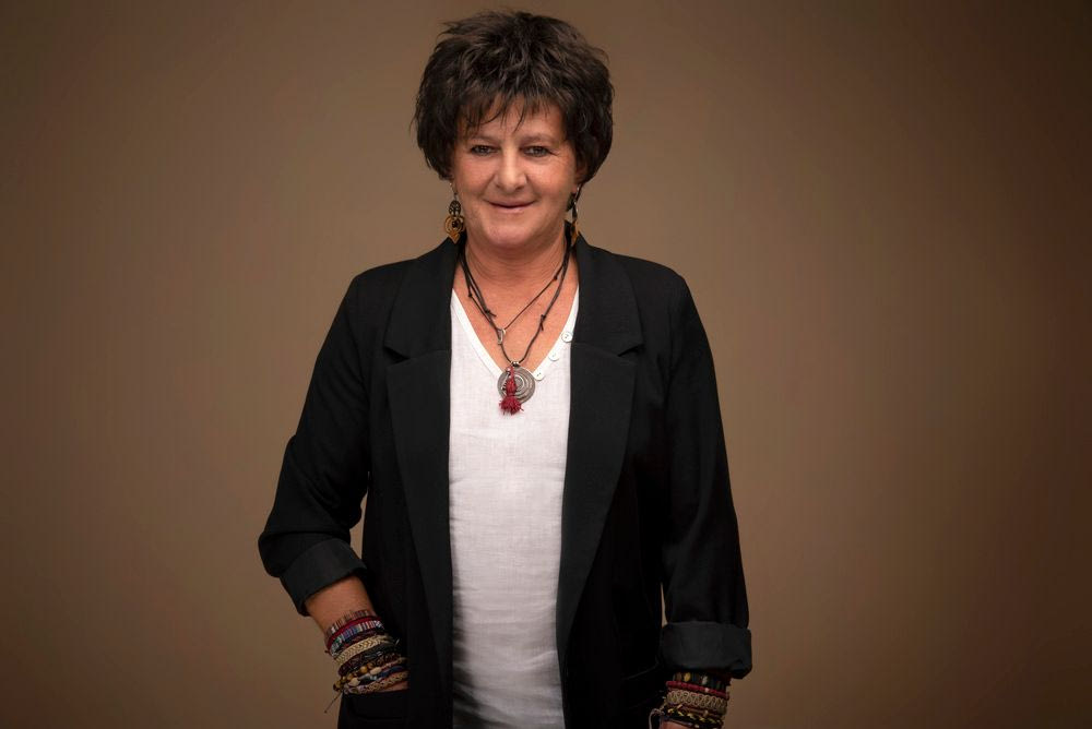 Φωτεινή Βελεσιώτου