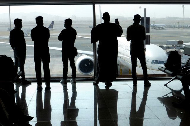 Καθηλωμένα αεροσκάφη σε Βρετανία – Ιρλανδία λόγω τεχνικού προβλήματος
