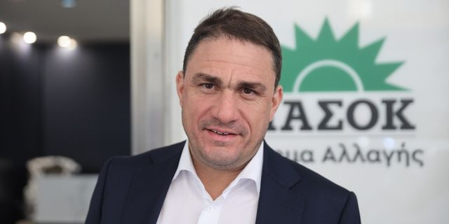 Κώστας Τσουκαλάς