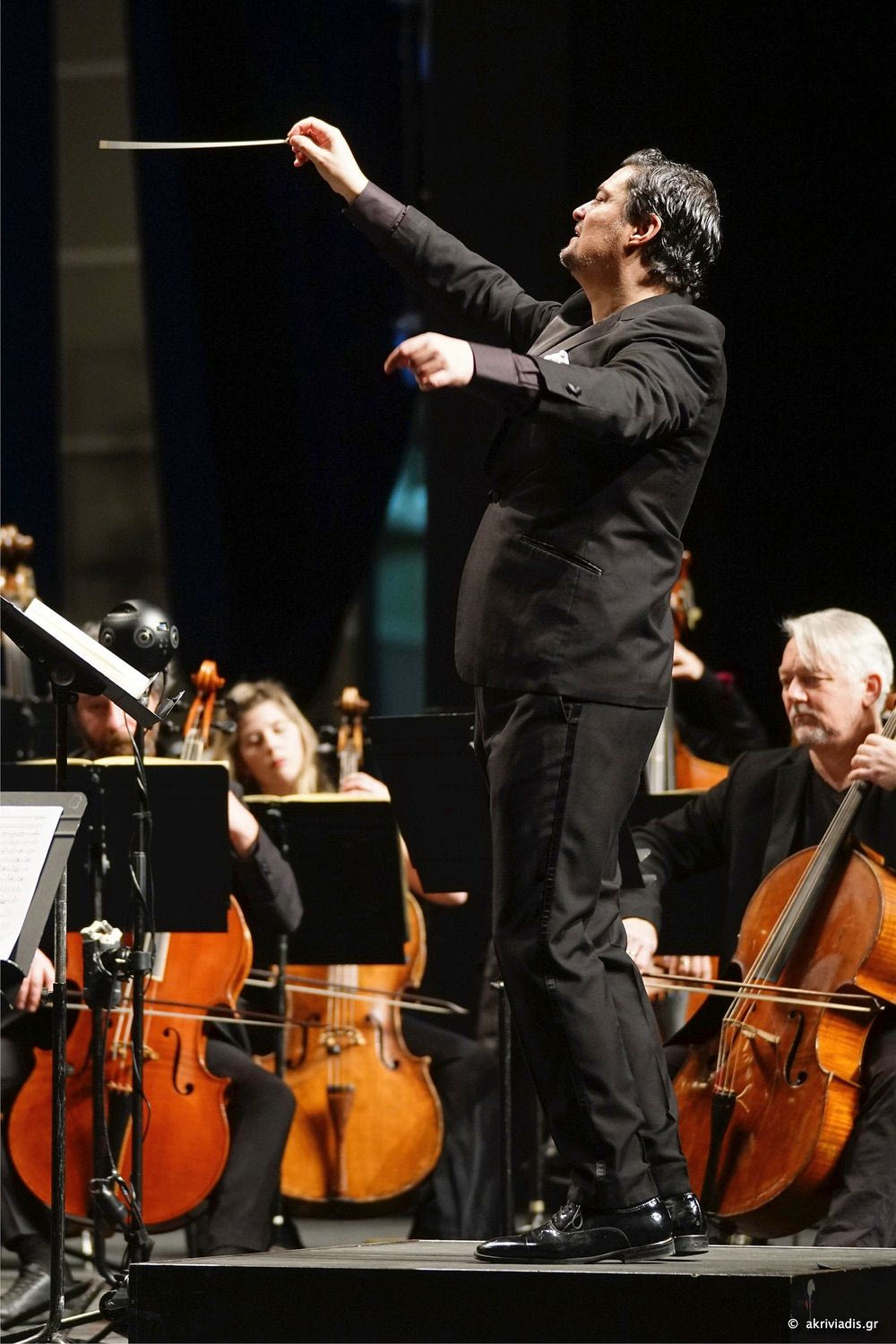 Καμεράτα υπό τον Γιώργο Πέτρου