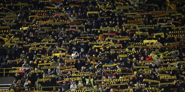 Θεσσαλονίκη: 51χρονος πέταξε πλαστικό μπουκάλι στο “Κλ. Βικελίδης” και συνελήφθη