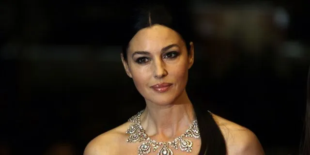 Η Μόνικα Μπελούτσι ποζάρει για πρώτη φορά στον φακό με την κόρη της