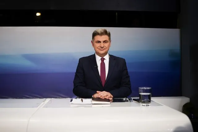 Ο Νικόλας Φαραντούρης στο debate του ΣΥΡΙΖΑ-ΠΣ στην ΕΡΤ