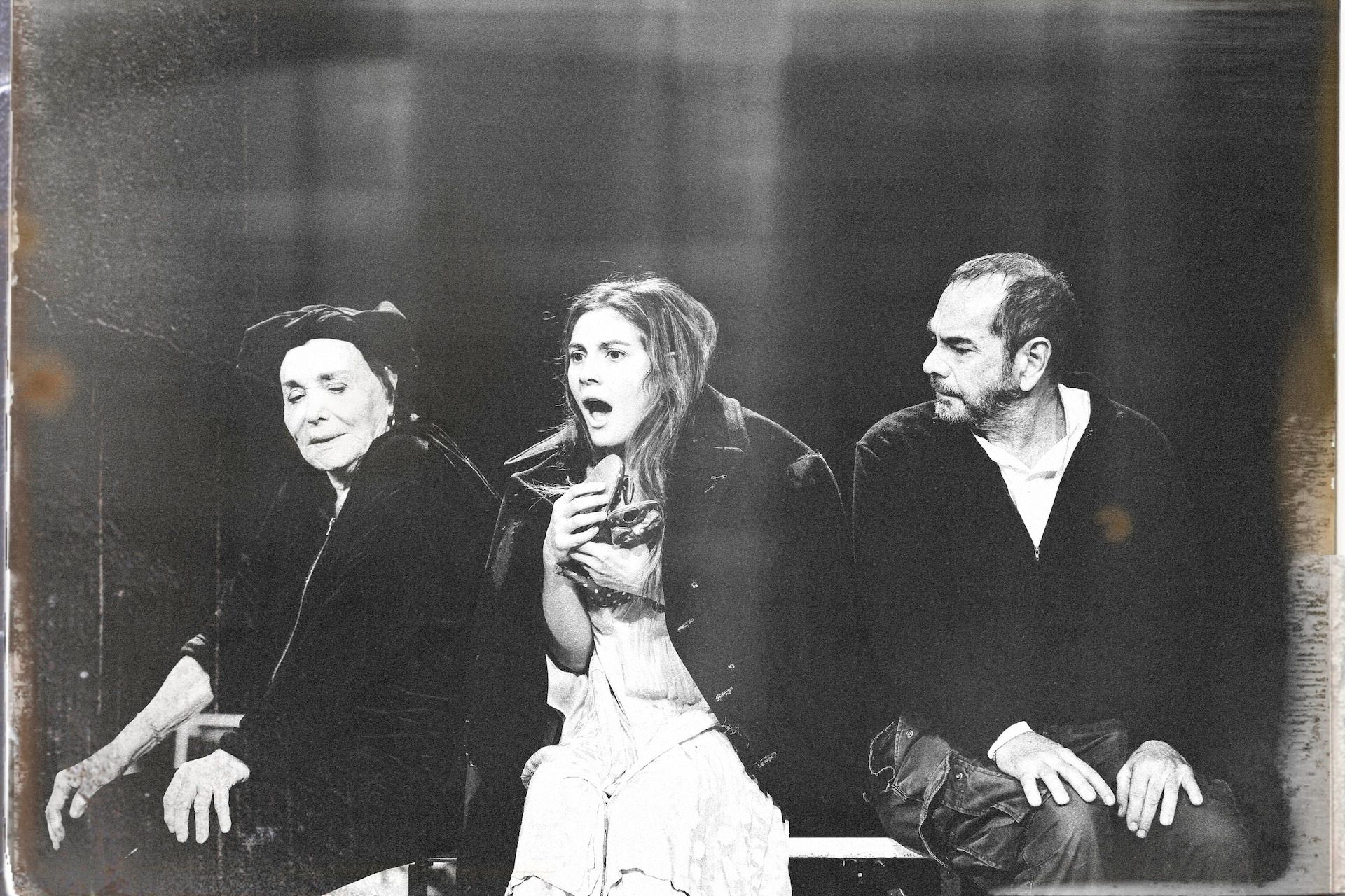 Η Μάνα Κουράγιο και τα παιδιά της