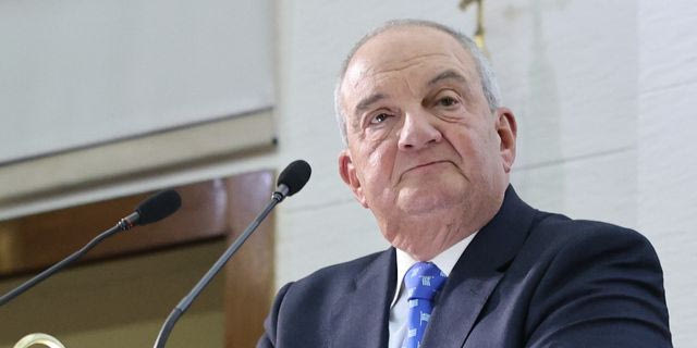 Η συλλυπητήρια ανακοίνωση Καραμανλή για τον θάνατο Σημίτη