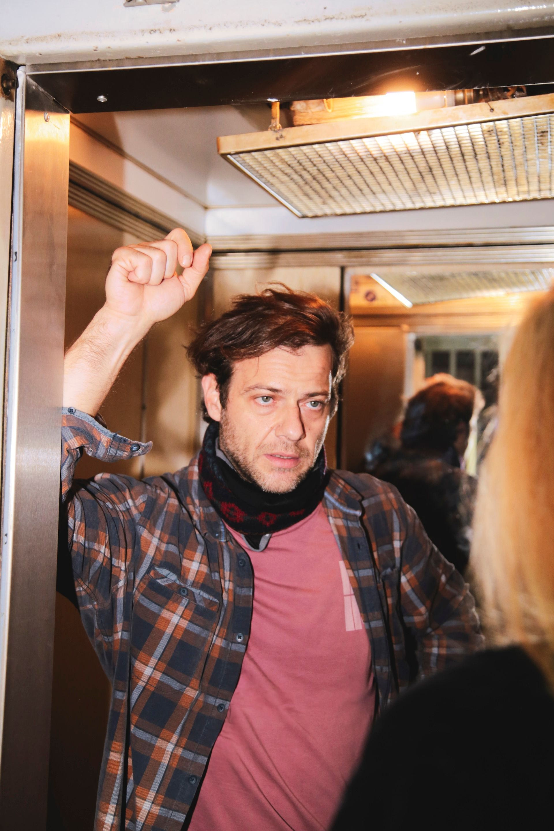 Ο Ορέστης Τζιόβας