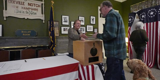 Εκλογές ΗΠΑ: Οι πρώτες ψήφοι της ημέρας στο Ντίξβιλ Νοτς