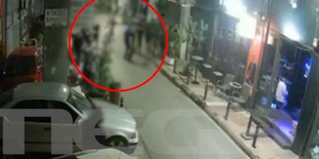 Πειραιάς: Βίντεο – ντοκουμέντο από επεισόδιο μεταξύ “νονών” της νύχτας