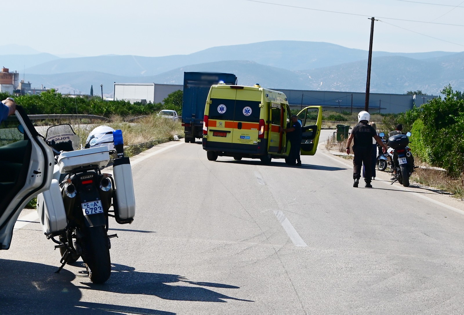 Θεσσαλονίκη: Διασώστες και γιατρός του ΕΚΑΒ επανέφεραν 18χρονο και 60χρονη από πνιγμό