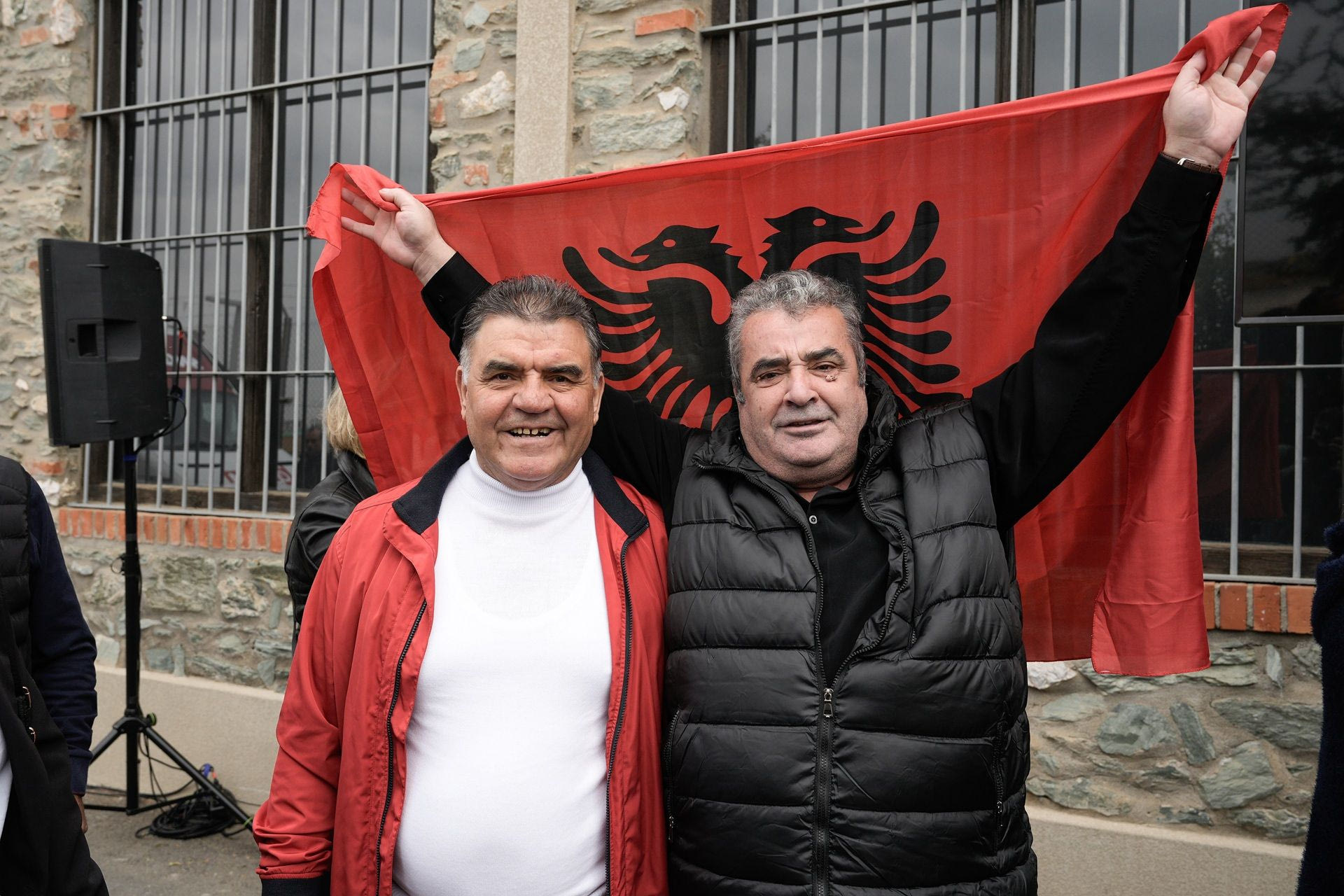 Μέλη της αλβανικής διασποράς στην ομιλία Ράμα στη Θεσσαλονίκη