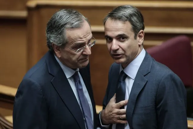 Η “βεντέτα” Σαμαρά – Μητσοτάκη δεν πάει διακοπές
