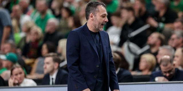 Σερέλης: “Νομίζαμε ότι θα κερδίζαμε το παιχνίδι από την επίθεση και αυτό ήταν λάθος”