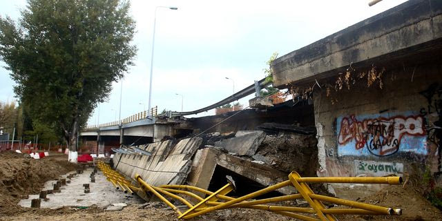 Κακοκαιρία Bora: Σχεδόν 4.000 κλήσεις στην Πυροσβεστική από το Σάββατο έως σήμερα