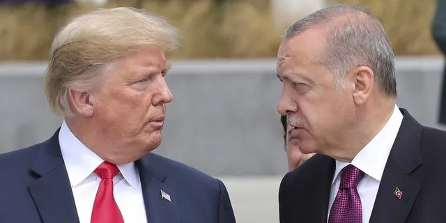Νέα τηλεφωνική επικοινωνία Ερντογάν με Τραμπ για τη σύγκρουση Ισραήλ – Ιράν
