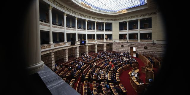 Το ελληνικό κοινοβούλιο