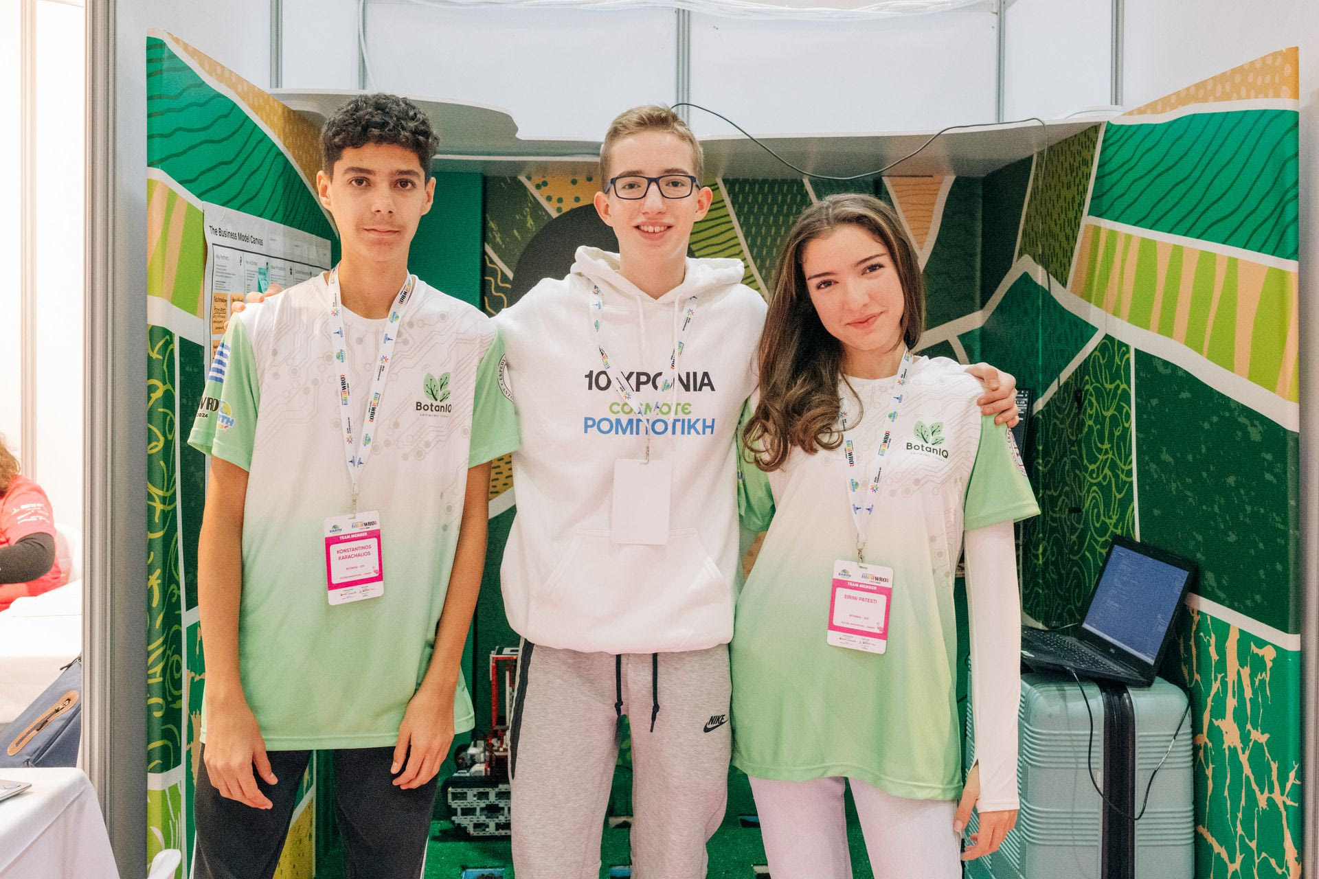 Η τριάδα της ομάδας BotanIQ