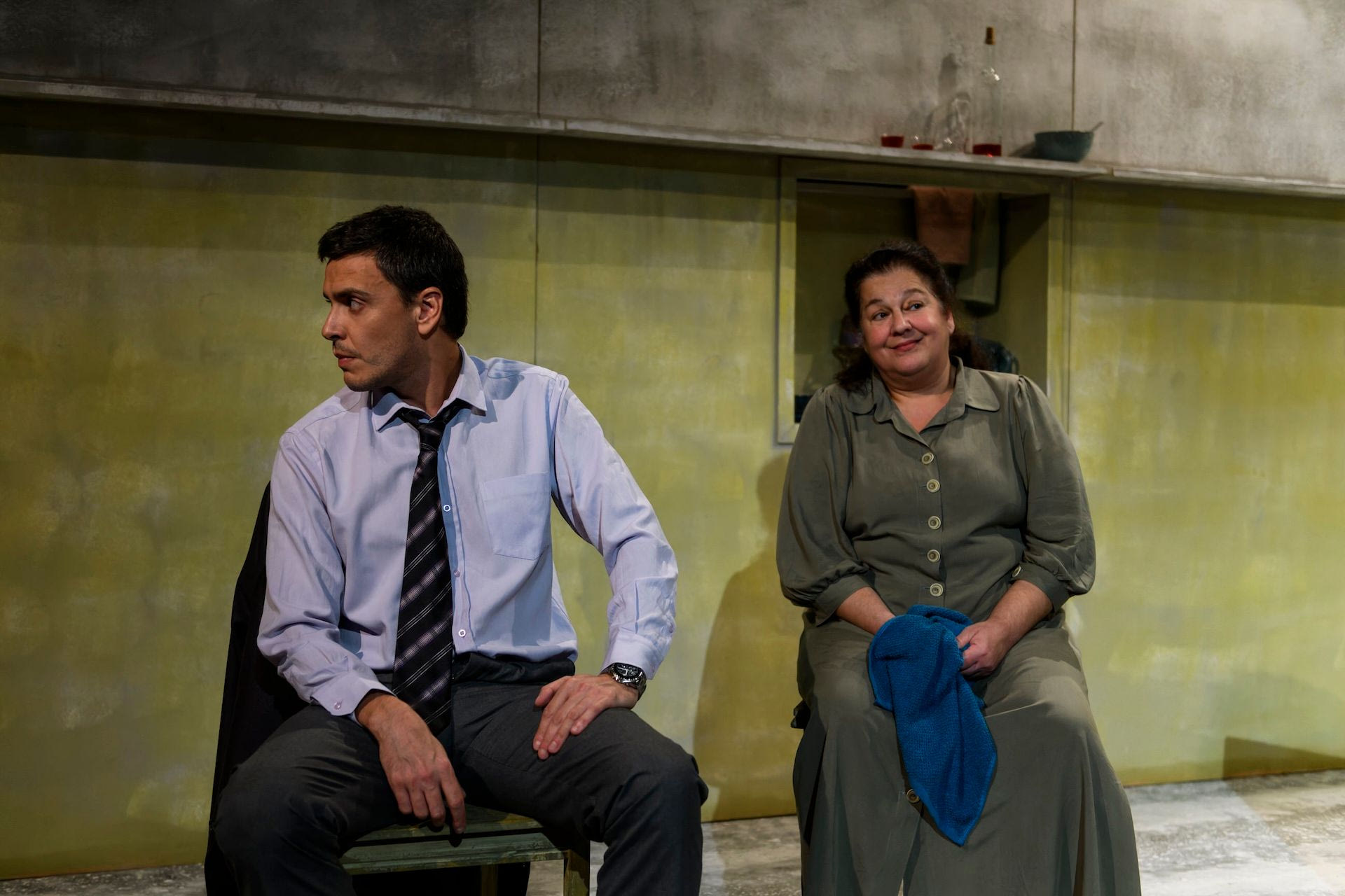 Γάλα- Μάνος Καρατζογιάννης