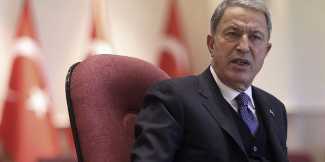 Ακάρ: “Μια μέρα οι Τούρκοι στρατιώτες θα κολυμπήσουν έως το Καστελόριζο”