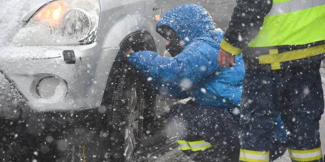 Κοζάνη: Υποχρεωτική χρήση αντιολισθητικών αλυσίδων λόγω παγετού