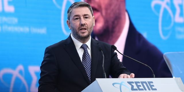 Ανδρουλάκης: 9 άξονες για την ψηφιακή μετάβαση