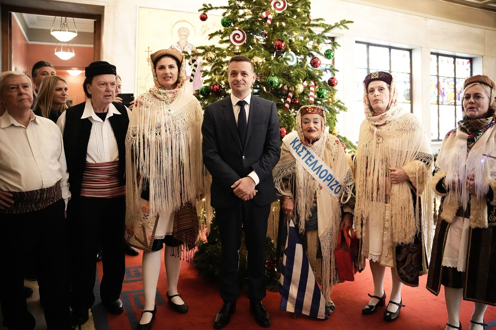 Κάλαντα της Πρωτοχρονιάς στον Χάρη Δούκα