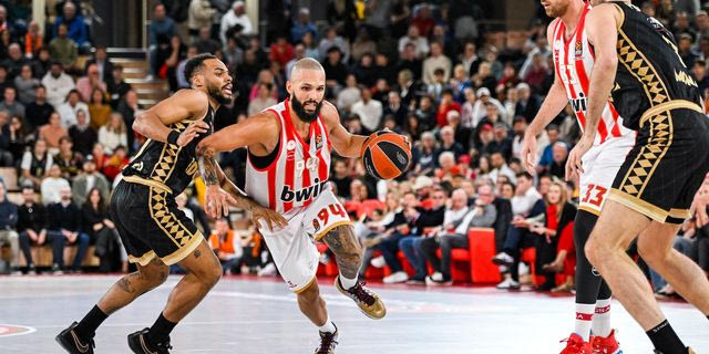 Μονακό – Ολυμπιακός 80-89: Πριγκιπικό ερυθρόλευκο διπλό στο Μόντε Κάρλο, με ΜακΚίσικ και Βεζένκοβ