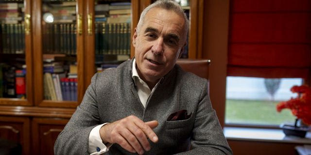 Καλίν Γκεοργκέσκου