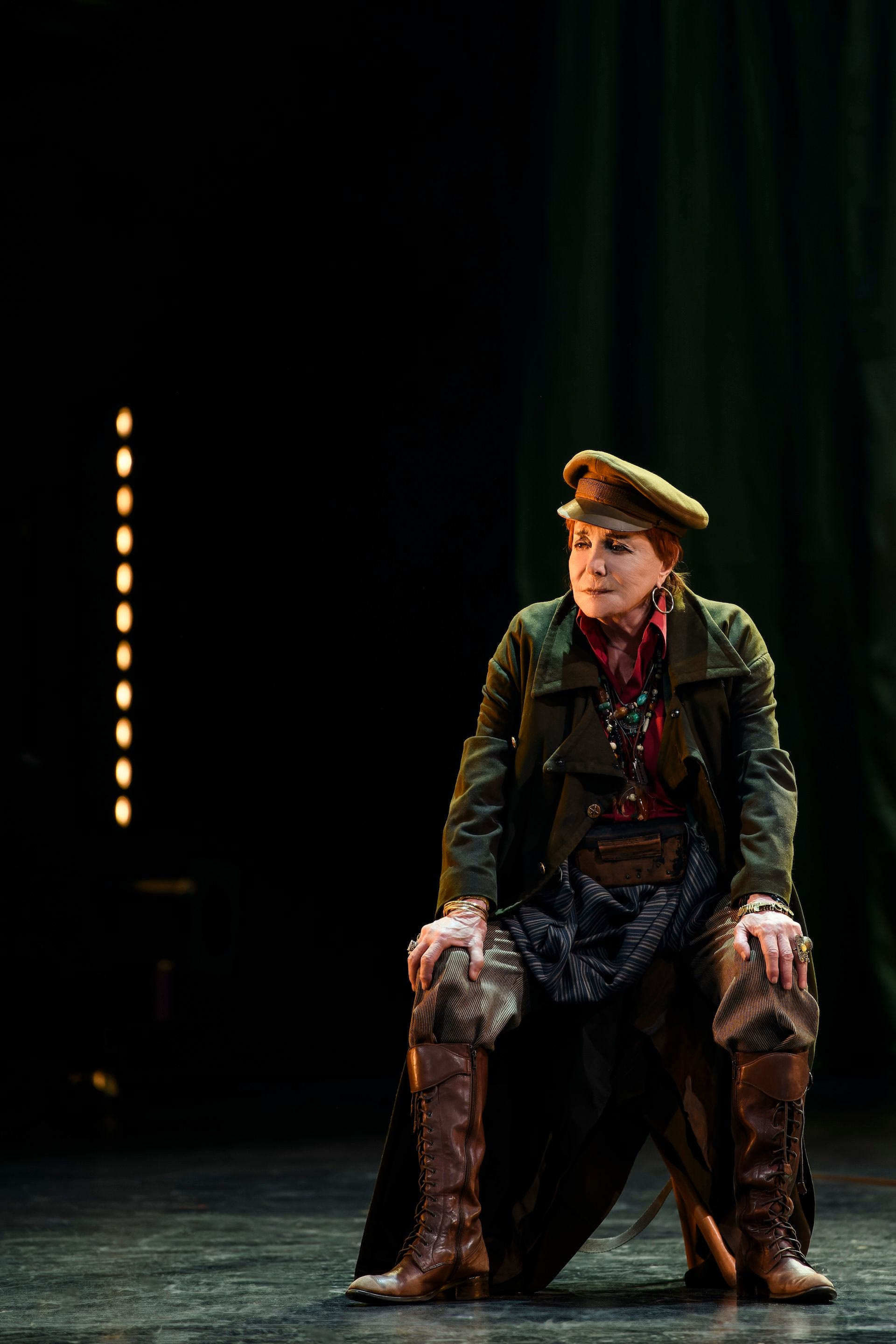 Η Μάνα Κουράγιο και τα παιδιά της- Στάθης Λιβαθινός