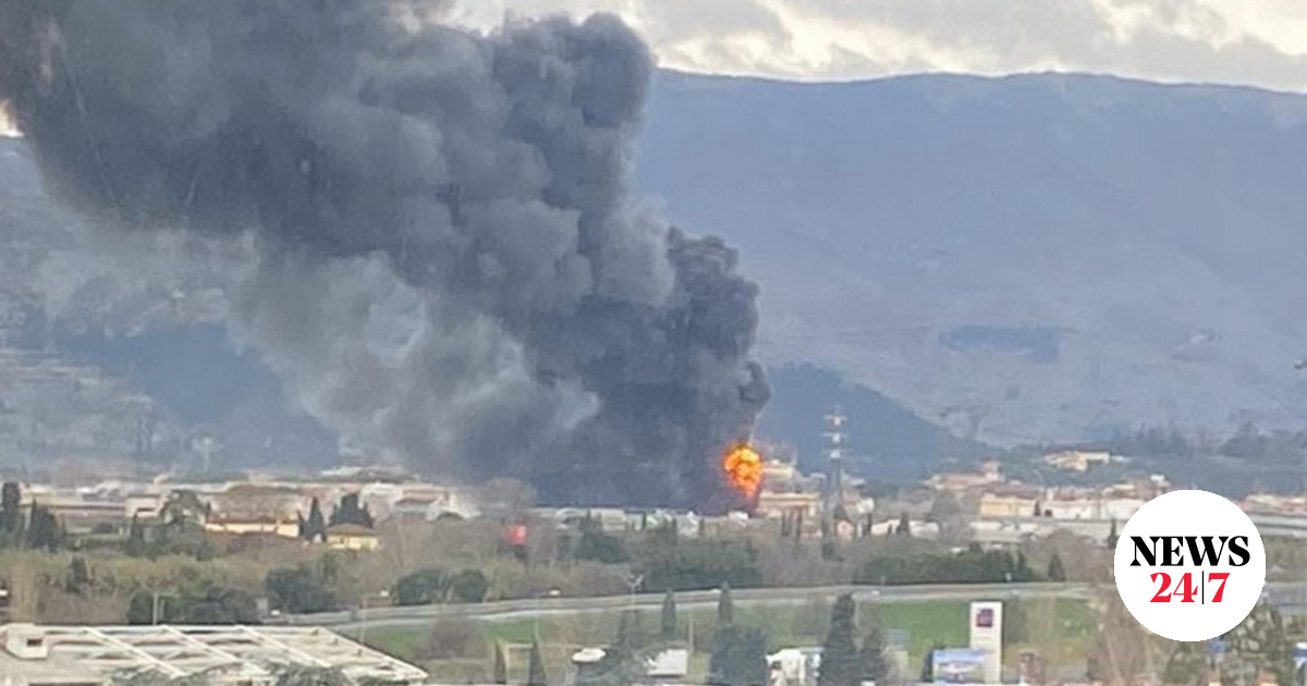 Έκρηξη σε διυλιστήριο κοντά στη Φλωρεντία: Δύο νεκροί και εννέα τραυματίες - Βίντεο