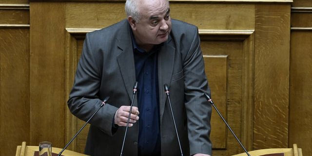 Καραθανασόπουλος: “Ο λαός με την πάλη του να αμφισβητήσει την κυρίαρχη πολιτική”