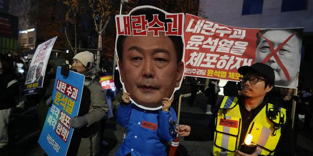 Διαδηλώσεις σε βάρος του Γιουν Σουκ Γέολ στη Νότια Κορέα