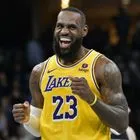 NBA: Ο ΛεΜπρόν “καθάρισε” ξανά για τους Λέικερς – Αγκαλιά με την πρόκριση